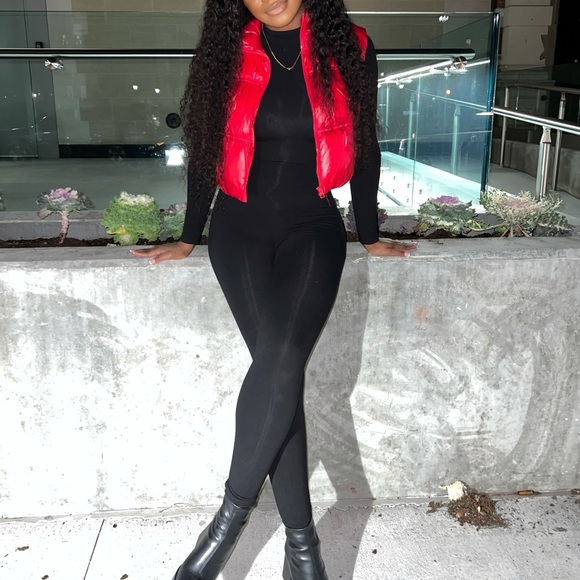 Red puffer vest - Picture 5 of 5